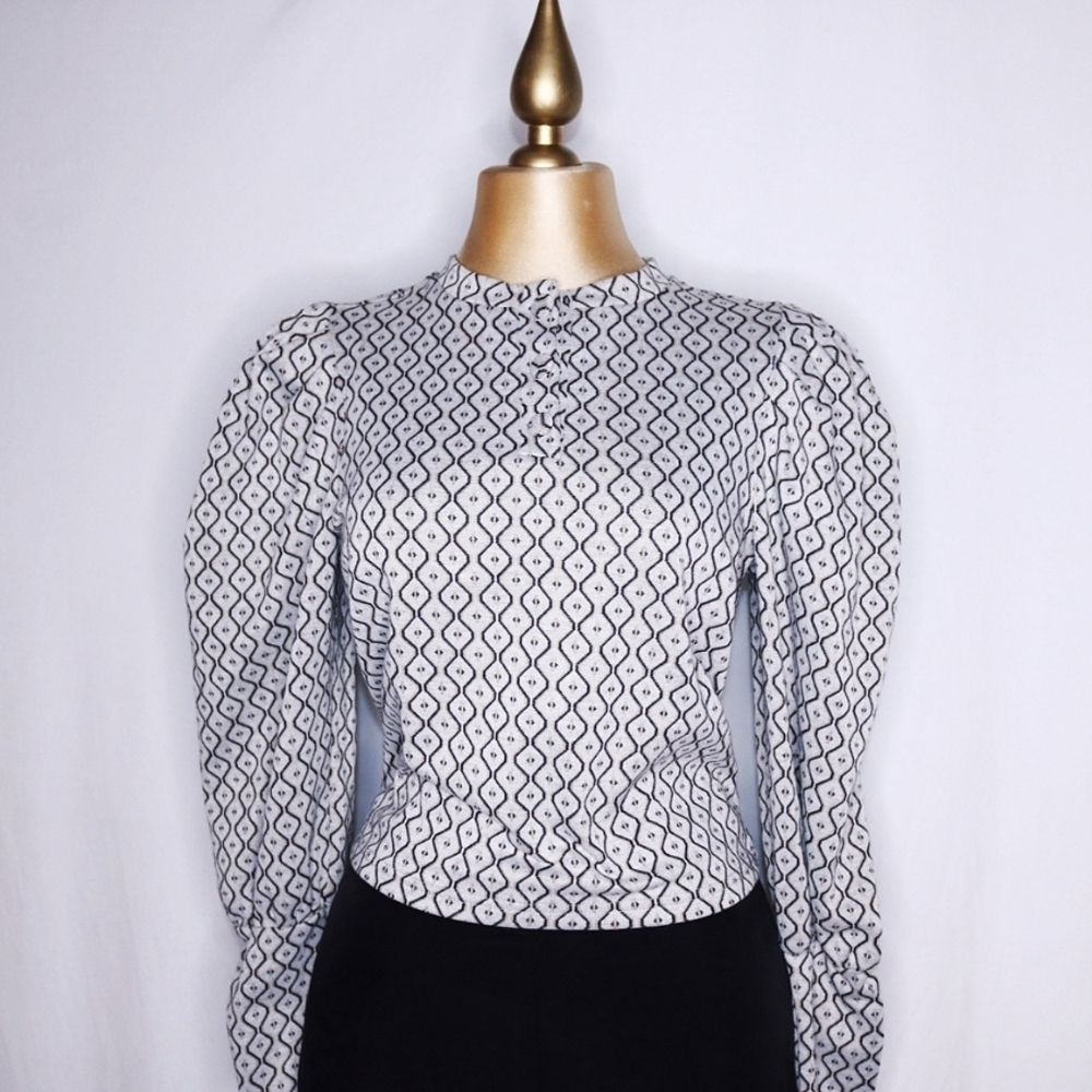 Walter Baker - Roma Top, Hourglass Knit size L, Chic long sleeves top - Picture 2 of 9